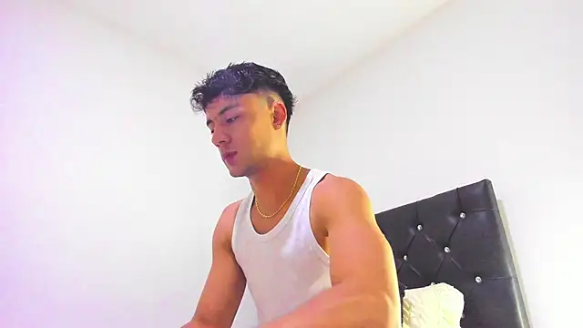 Sebastian-Dash online show from 01-21-25, 01:39