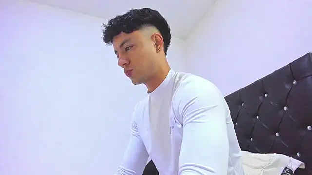 Sebastian-Dash online show from 02-12-25, 12:48