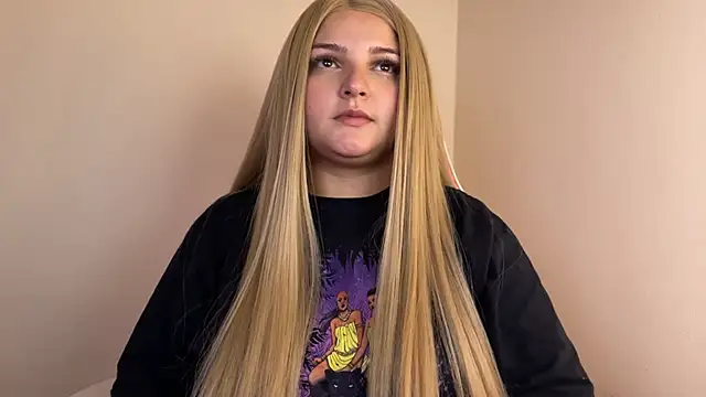 SweetPaige  online show from 01-01-25, 08:47
