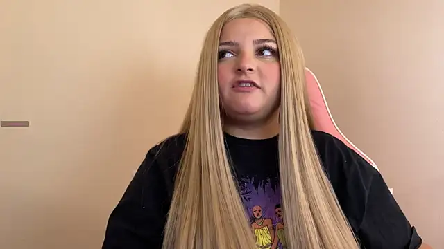 SweetPaige  online show from 01-02-25, 05:50
