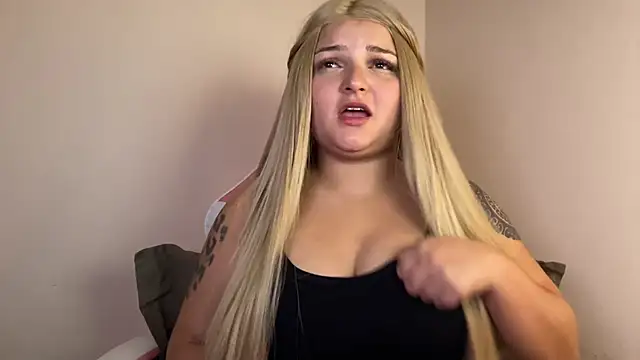 SweetPaige  online show from 01-06-25, 02:15