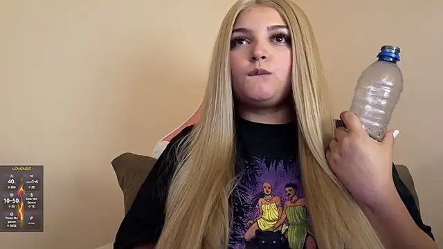 SweetPaige  online show from 01-16-25, 07:41