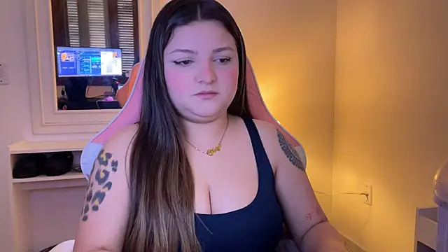 SweetPaige  online show from 09-16-25, 01:45