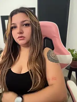 SweetPaige  online show from 06-09-26, 02:06