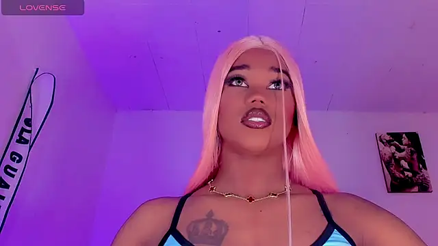 naomy  xx online show from 10-27-25, 08:02