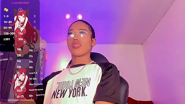 naomy  xx online show from 07-16-26, 04:07