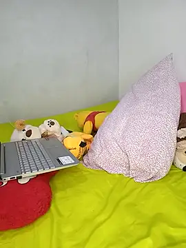 Amy sweet-03 online show from 11-18-25, 07:24