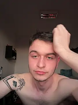 Kosty61  online show from 03-12-26, 04:24