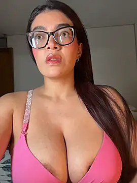 Snapshot of kathii95 chatting on 04-30-26, 01:34 kathii95 online show from 04-30-26, 01:34