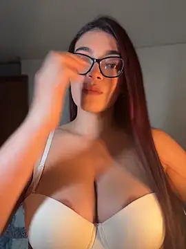 Snapshot of kathii95 chatting on 05-26-26, 01:56 kathii95 online show from 05-26-26, 01:56