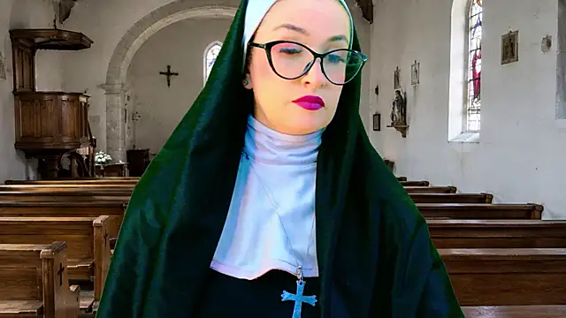 helenas fantasy online show from 06-28-26, 02:17