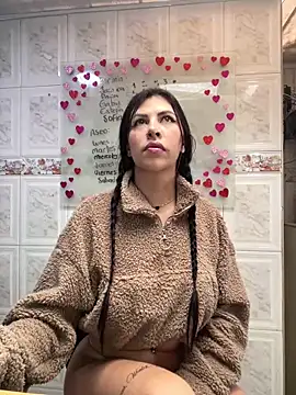 Alanna atm  online show from 02-12-25, 04:11