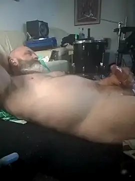 iambradz online show from 11-06-25, 02:18