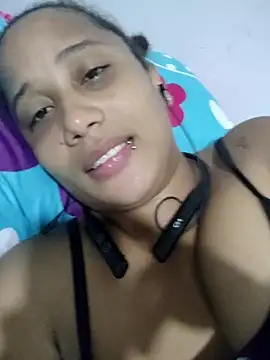 Snapshot of zandra_kiman chatting on 03-23-25, 06:58 zandra kiman online show from 03-23-25, 06:58