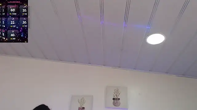 candy lux  online show from 04-22-26, 03:57