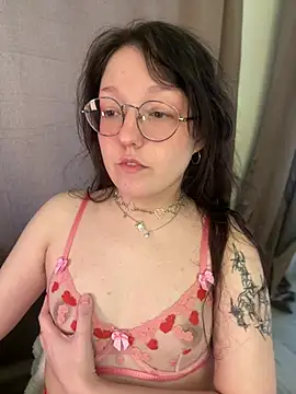 emigooflordXD online show from 02-20-25, 09:44