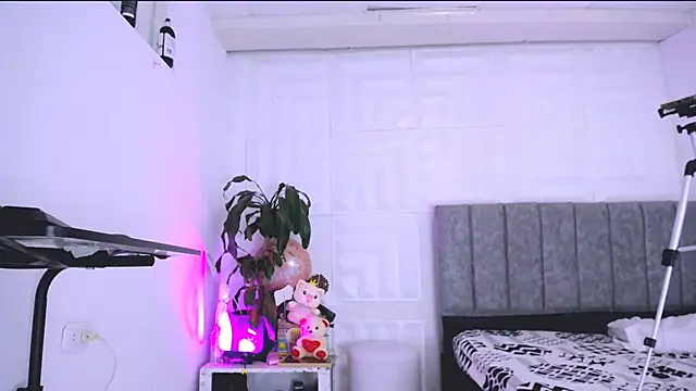 nataly red online show from 02-27-25, 06:53