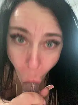 Snapshot of CuteNata chatting on 03-11-25, 03:02 CuteNata online show from 03-11-25, 03:02