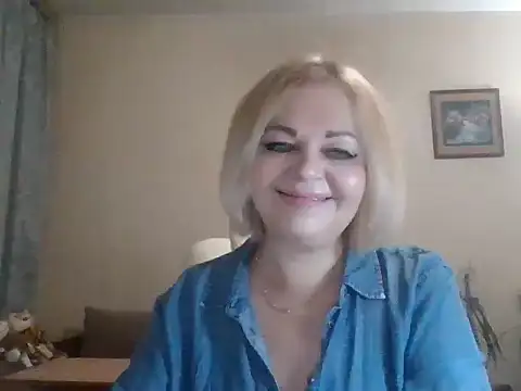 SofiyaPetrova online show from 11-18-25, 03:27