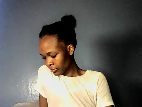 Snapshot of cyberbunnie chatting on 02-06-25, 06:46 cyberbunnie online show from 02-06-25, 06:46