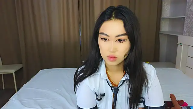 Diana Moon  online show from 06-13-26, 01:47