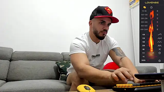 supermanboy94 online show from 12-28-24, 01:50