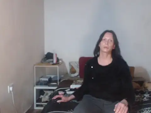 Snapshot of GABUSEXY chatting on 06-21-26, 04:04 GABUSEXY online show from 06-21-26, 04:04