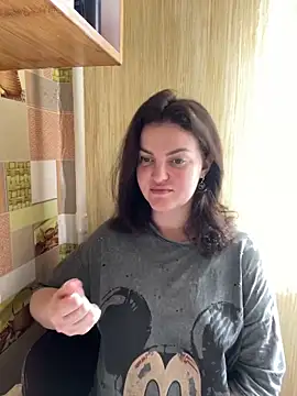 Karolina llove online show from 03-11-25, 09:13