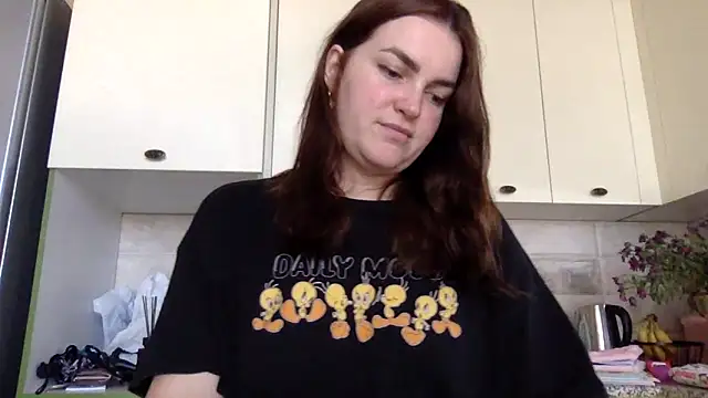 Karolina llove online show from 09-21-25, 09:44