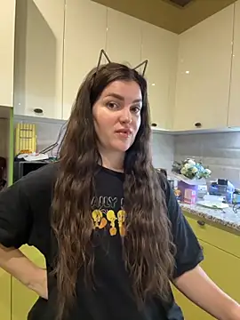 Karolina llove online show from 10-12-25, 08:52