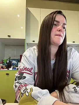 Karolina llove online show from 11-07-25, 10:59