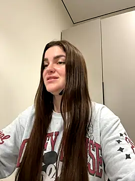 Karolina llove online show from 12-03-25, 07:01