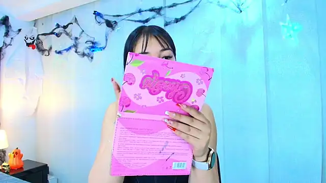 Snapshot of lina_bedoya_ chatting on 10-25-25, 11:40 lina bedoya online show from 10-25-25, 11:40