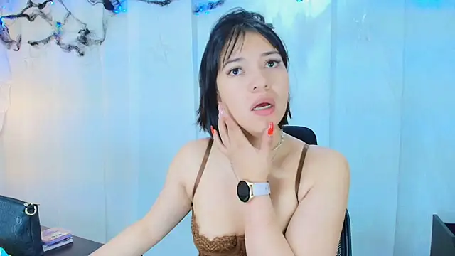 Snapshot of lina_bedoya_ chatting on 10-28-25, 11:25 lina bedoya online show from 10-28-25, 11:25