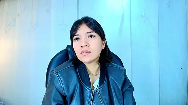 Snapshot of lina_bedoya_ chatting on 11-27-25, 11:34 lina bedoya online show from 11-27-25, 11:34