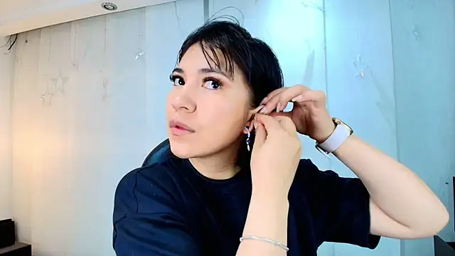 lina bedoya  online show from 02-26-26, 11:42