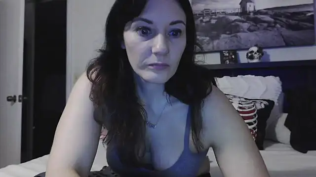 Snapshot of CrystalLakeXO chatting on 02-10-25, 05:58 CrystalLakeXO online show from 02-10-25, 05:58