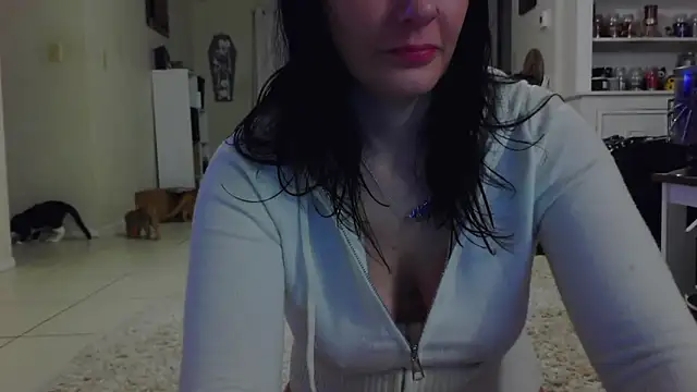 CrystalLakeXO online show from 10-31-25, 05:52