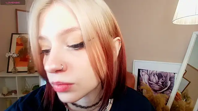 arielabradberry online show from 12-04-25, 01:09