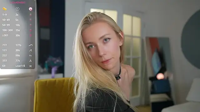 Snapshot of Vika54784 chatting on 02-01-25, 03:28 Vika54784 online show from 02-01-25, 03:28