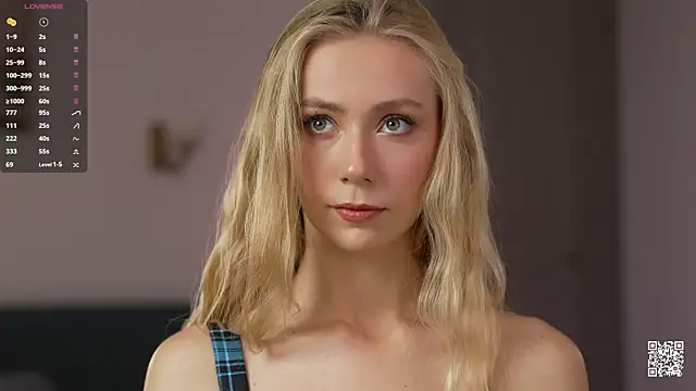 Snapshot of Vika54784 chatting on 10-20-25, 04:35 Vika54784 online show from 10-20-25, 04:35