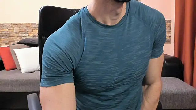 HotHunkTrainer online show from 06-09-26, 07:53