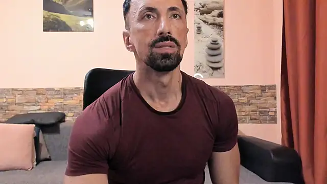 HotHunkTrainer online show from 07-29-26, 10:13