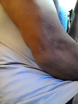 Snapshot of model_yesx chatting on 12-22-24, 10:38 model yesx online show from 12-22-24, 10:38