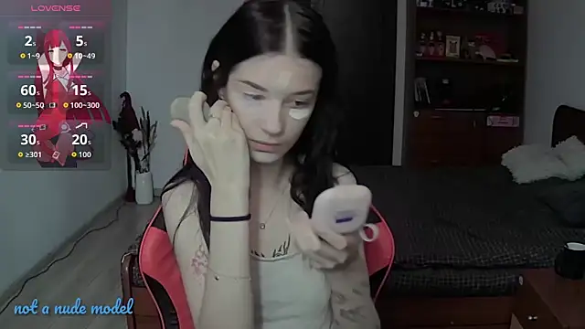 Snapshot of Miya_Dream_UKR chatting on 11-16-25, 10:32 Miya Dream UKR online show from 11-16-25, 10:32