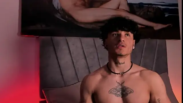 Thomas Fit1 online show from 12-23-25, 04:54