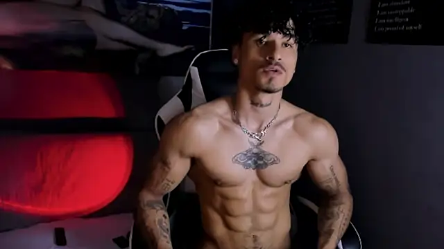 Thomas Fit1 online show from 04-17-26, 01:52