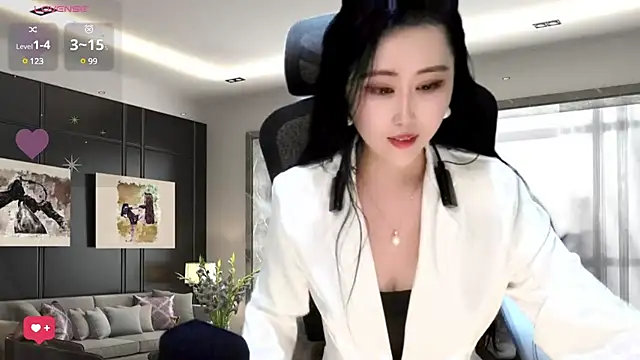 W-E-N-123 online show from 12-21-24, 05:58