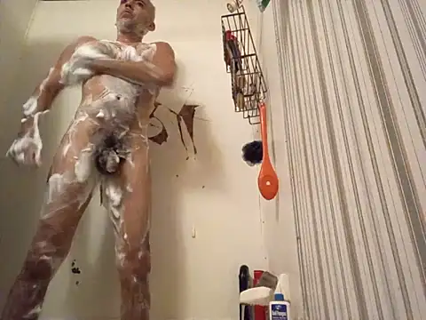 Snapshot of Xoc8_ chatting on 12-31-24, 01:15 Xoc8  online show from 12-31-24, 01:15