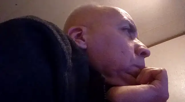 Snapshot of Xoc8_ chatting on 03-01-25, 06:57 Xoc8  online show from 03-01-25, 06:57